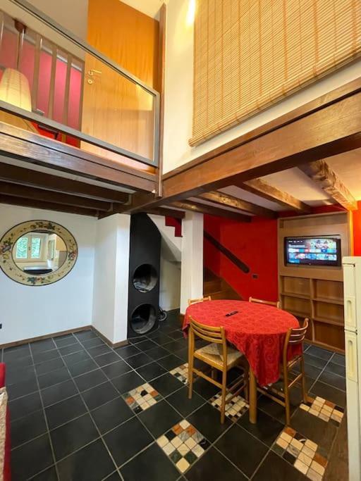 Musicians Mansion Loft Apartment Fino Mornasco Exterior photo